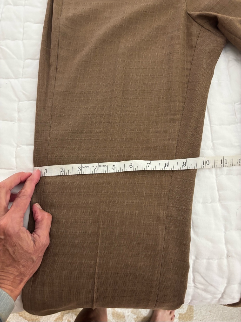 Elie Tahari Tan suit 10/8 - Picture 16 of 16